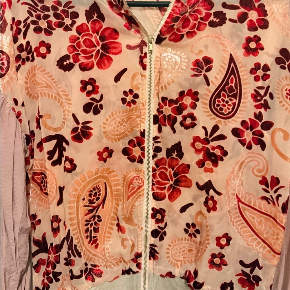 See or Be Seen Floral Zip-Up Jacket - Picture 4 of 5